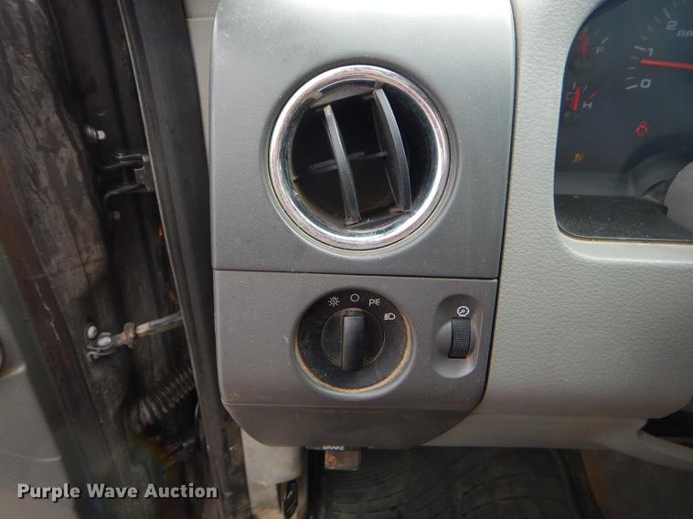 image for item FH9458 2007 Ford F150 XLT SuperCrew pickup truck