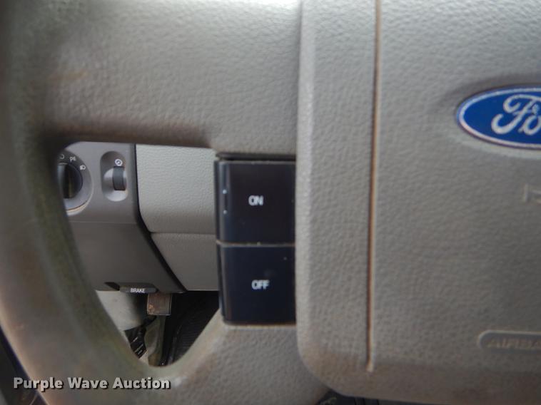 image for item FH9458 2007 Ford F150 XLT SuperCrew pickup truck