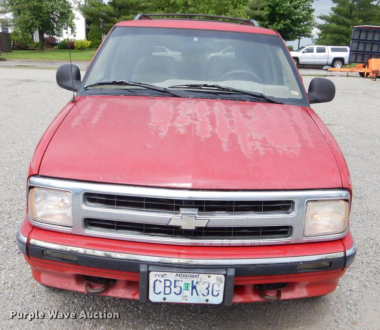 image for item FH9459 1997 Chevrolet Blazer SUV