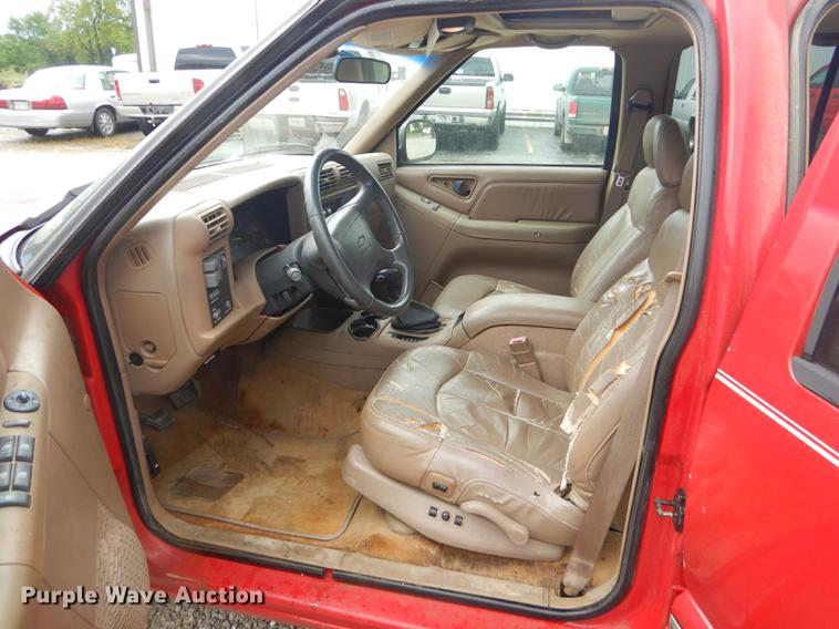 image for item FH9459 1997 Chevrolet Blazer SUV