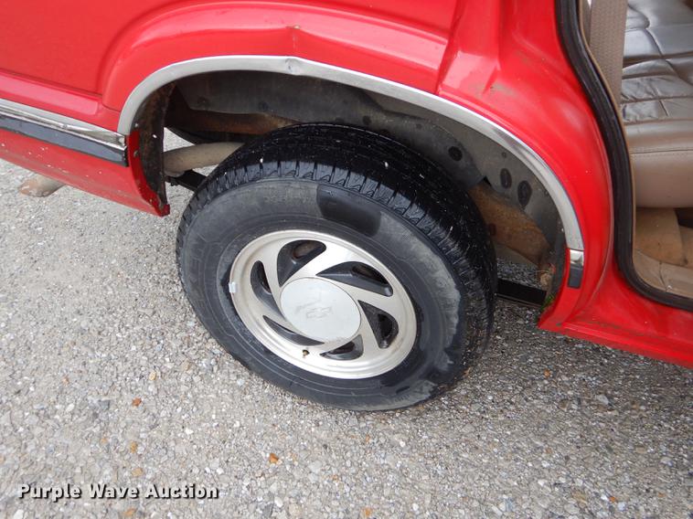 image for item FH9459 1997 Chevrolet Blazer SUV