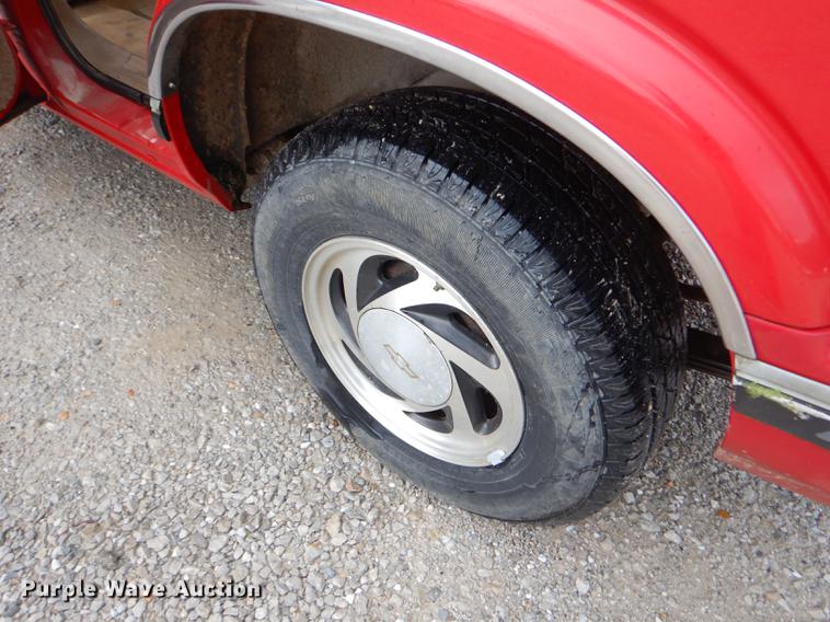 image for item FH9459 1997 Chevrolet Blazer SUV