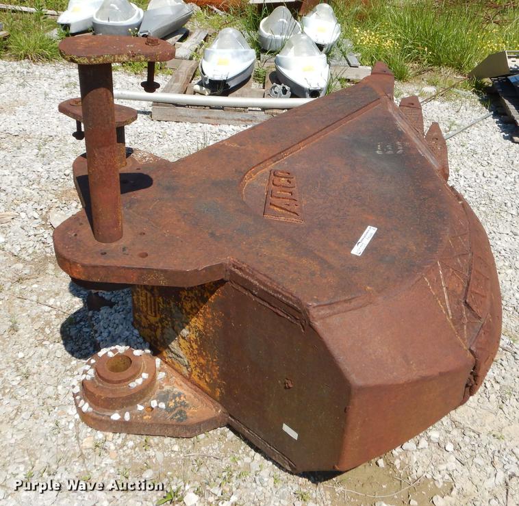 image for item FH9466 Adco rock bucket