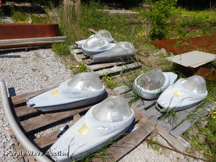 image for item FH9467 (7) parking lot lights