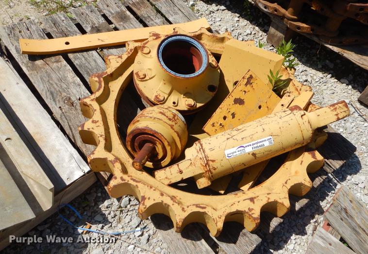 image for item FH9468 Caterpillar parts