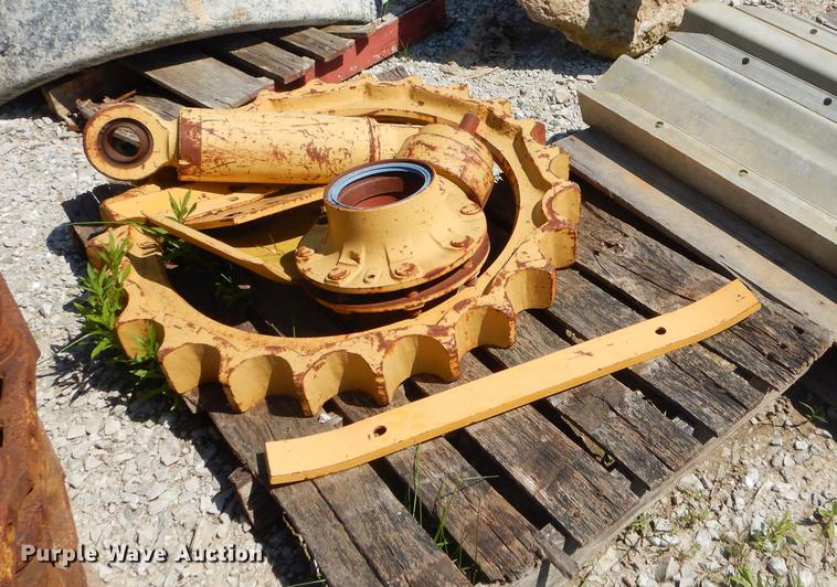 image for item FH9468 Caterpillar parts