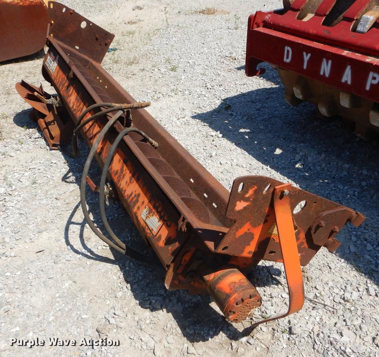 image for item FH9471 (2) tailgate spreaders and arrow board