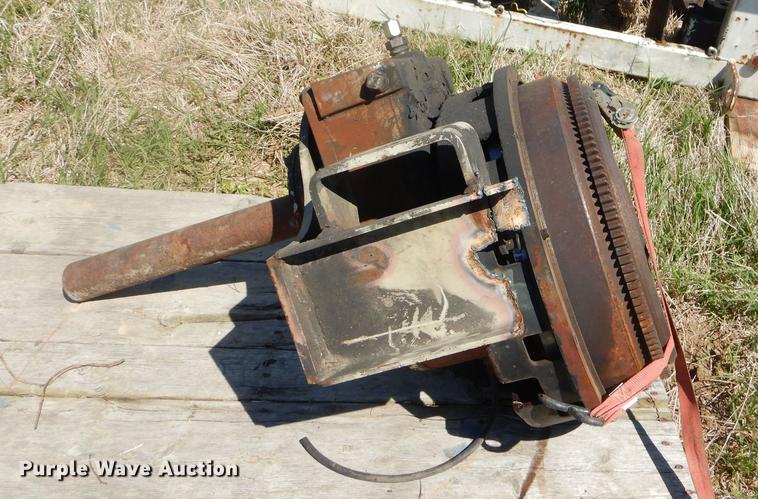 image for item FH9476 Four cylinder diesel engine