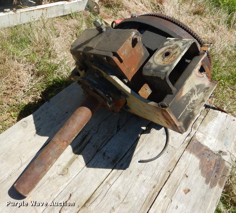 image for item FH9476 Four cylinder diesel engine