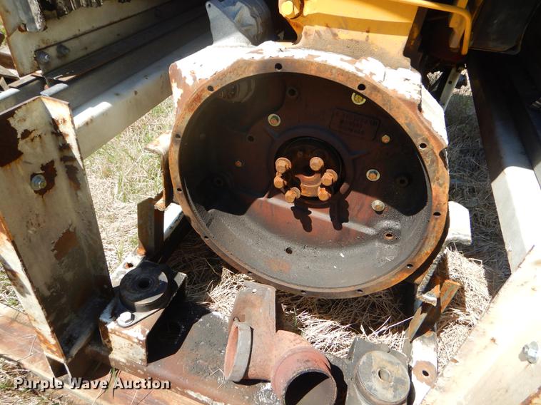 image for item FH9476 Four cylinder diesel engine