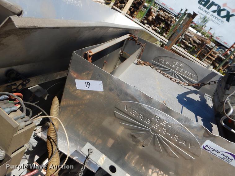 image for item FH9478 Approximately 8 heaters