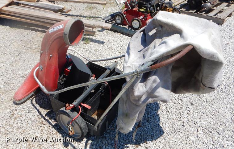 image for item FH9482 Parker vacuum