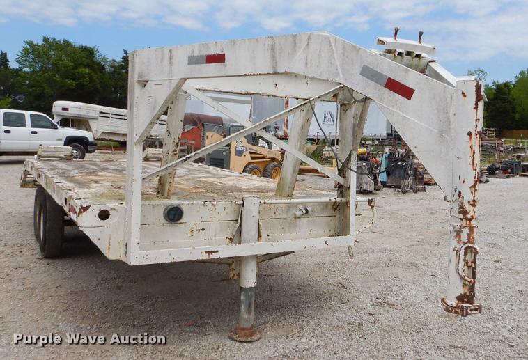 image for item FH9485 1986 shop built equipment trailer
