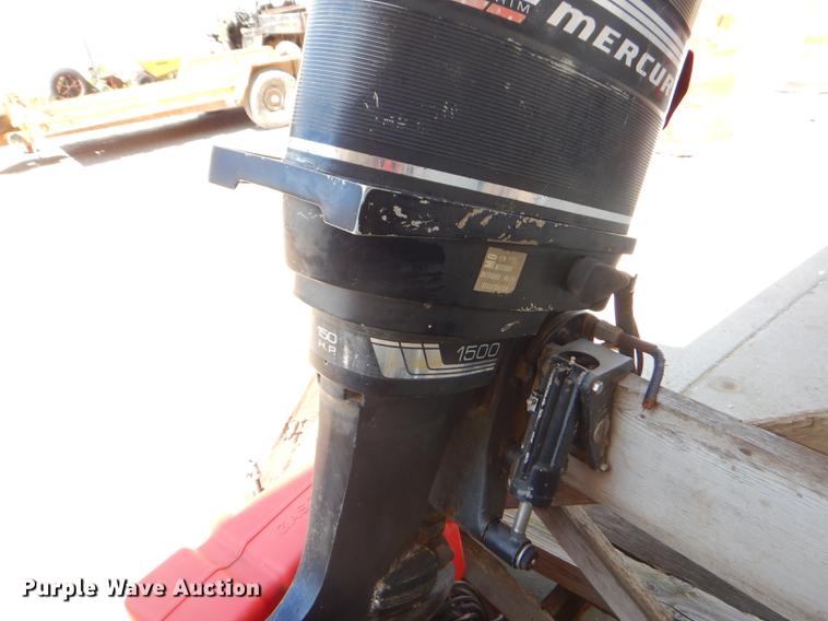 image for item FH9488 1977 Mercury outboard gas engine