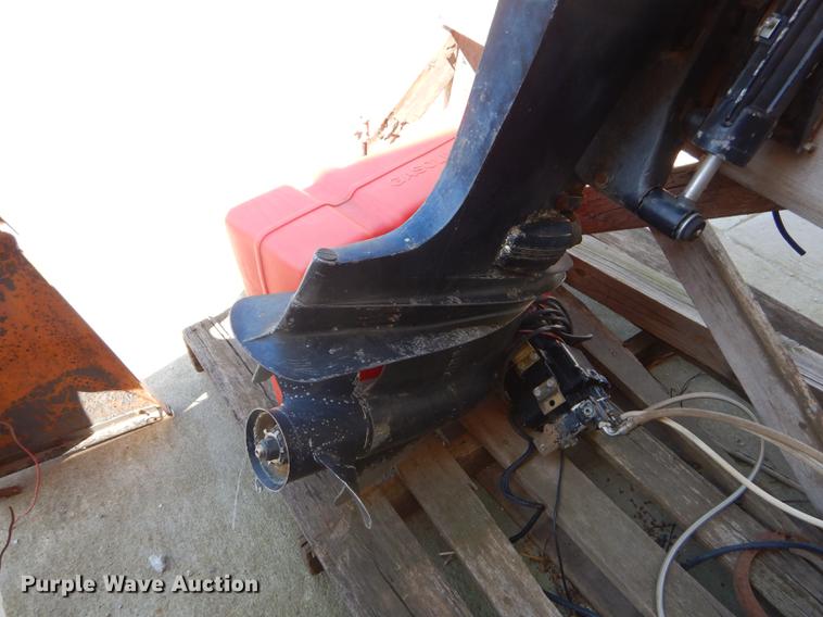 image for item FH9488 1977 Mercury outboard gas engine