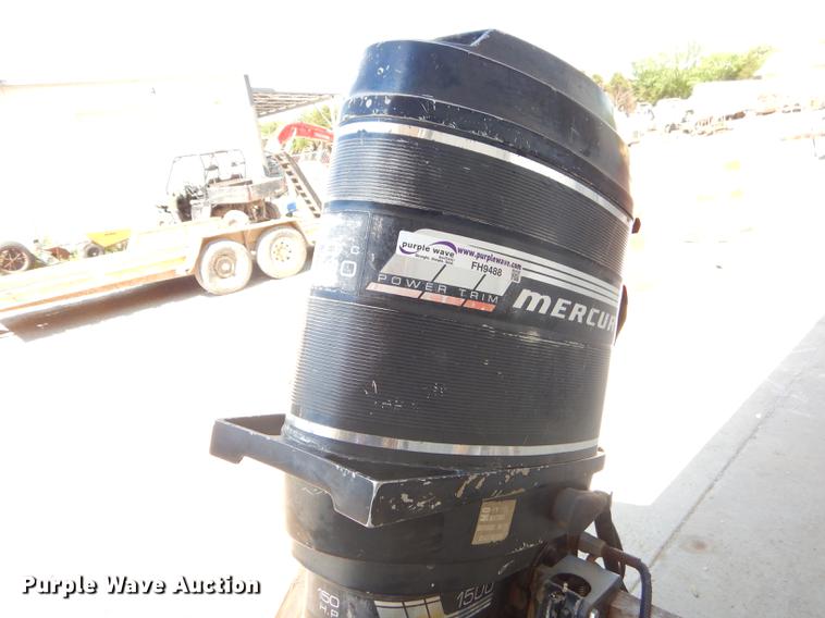 image for item FH9488 1977 Mercury outboard gas engine