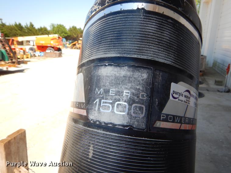 image for item FH9488 1977 Mercury outboard gas engine