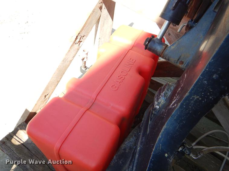 image for item FH9488 1977 Mercury outboard gas engine