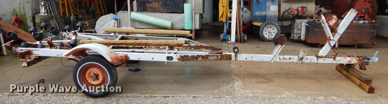 image for item FH9488 1977 Mercury outboard gas engine