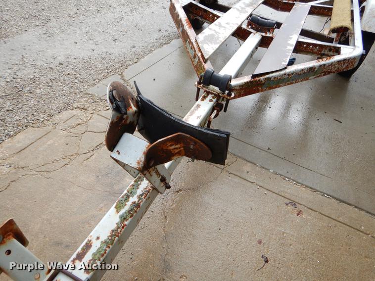 image for item FH9488 1977 Mercury outboard gas engine