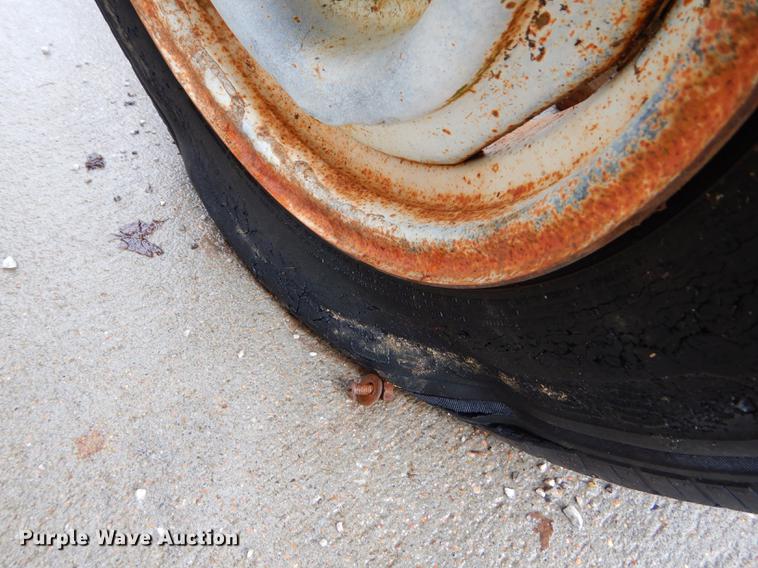 image for item FH9488 1977 Mercury outboard gas engine