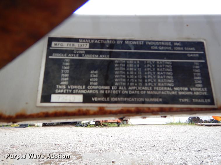 image for item FH9488 1977 Mercury outboard gas engine