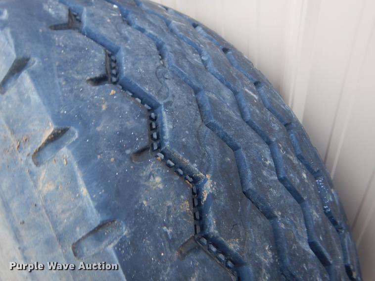 image for item FH9493 (2) 425/65R22.5 tires