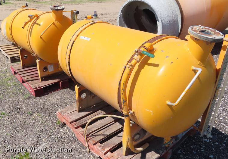  3 Aluminum Water Tanks In Manhattan KS Item FJ9100 Sold Purple Wave