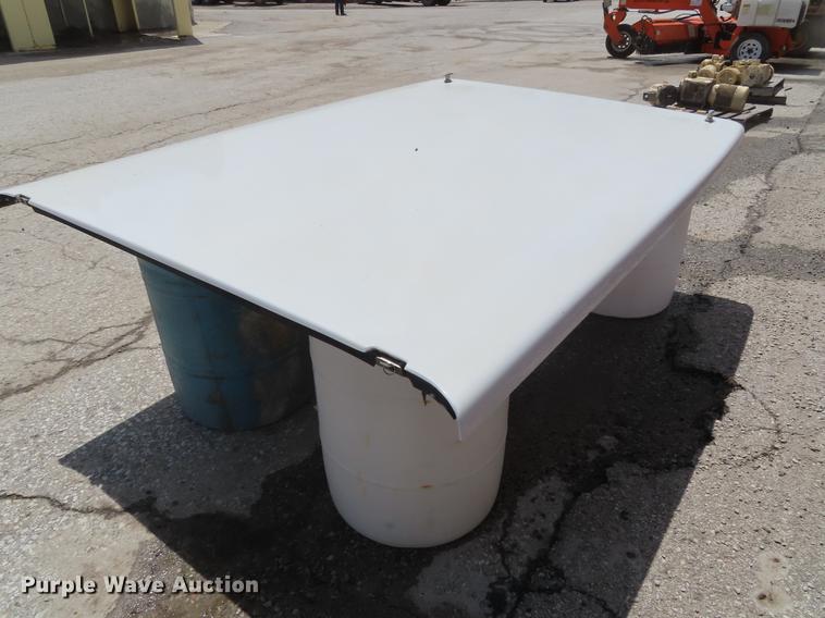 image for item FJ9103 Snugtop fiberglass bed cover