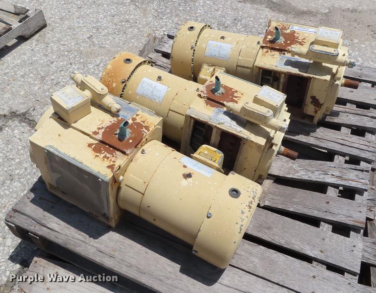 image for item FJ9104 (8) electric motors