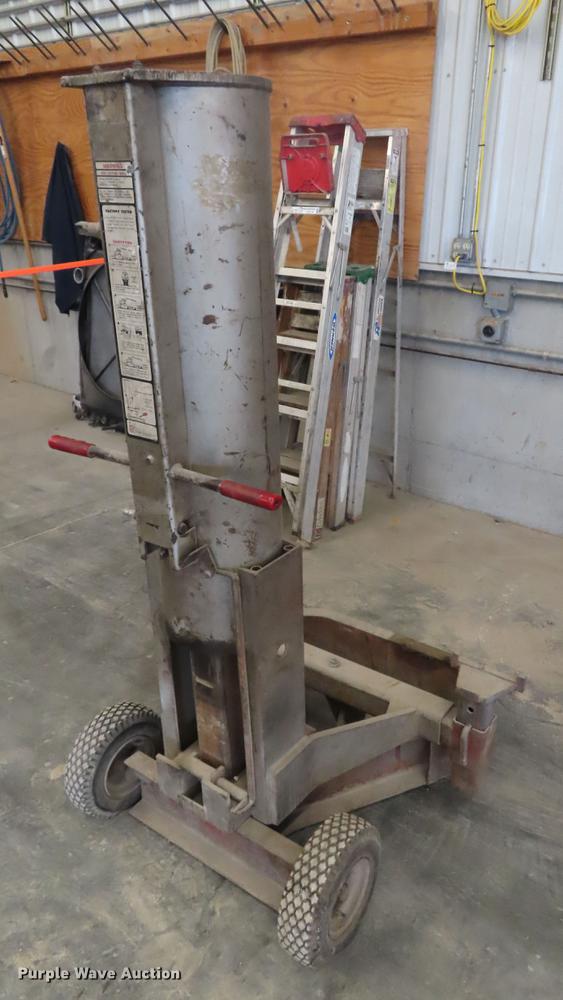 image for item FJ9106 Gray TNT550 automotive lift