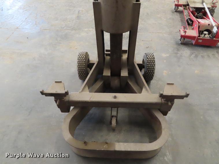 image for item FJ9106 Gray TNT550 automotive lift