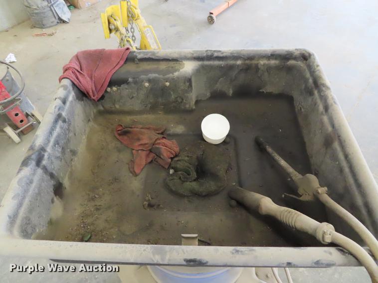 image for item FJ9114 Oil eater cleaner/degreaser