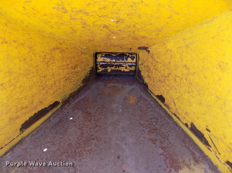 image for item FN9500 Powertek 727 wood chipper