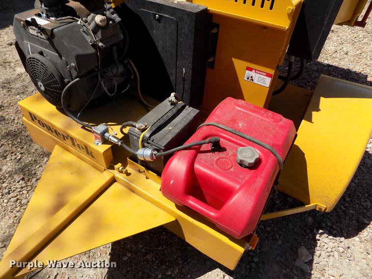 image for item FN9500 Powertek 727 wood chipper