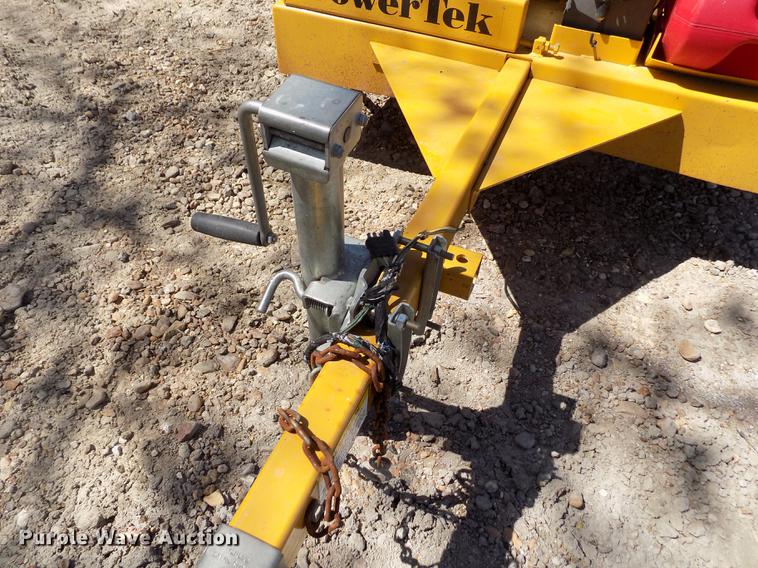 image for item FN9500 Powertek 727 wood chipper