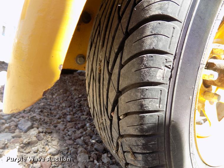 image for item FN9500 Powertek 727 wood chipper