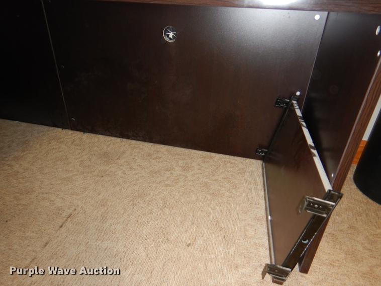 image for item FQ9773 (6) L-shaped desks