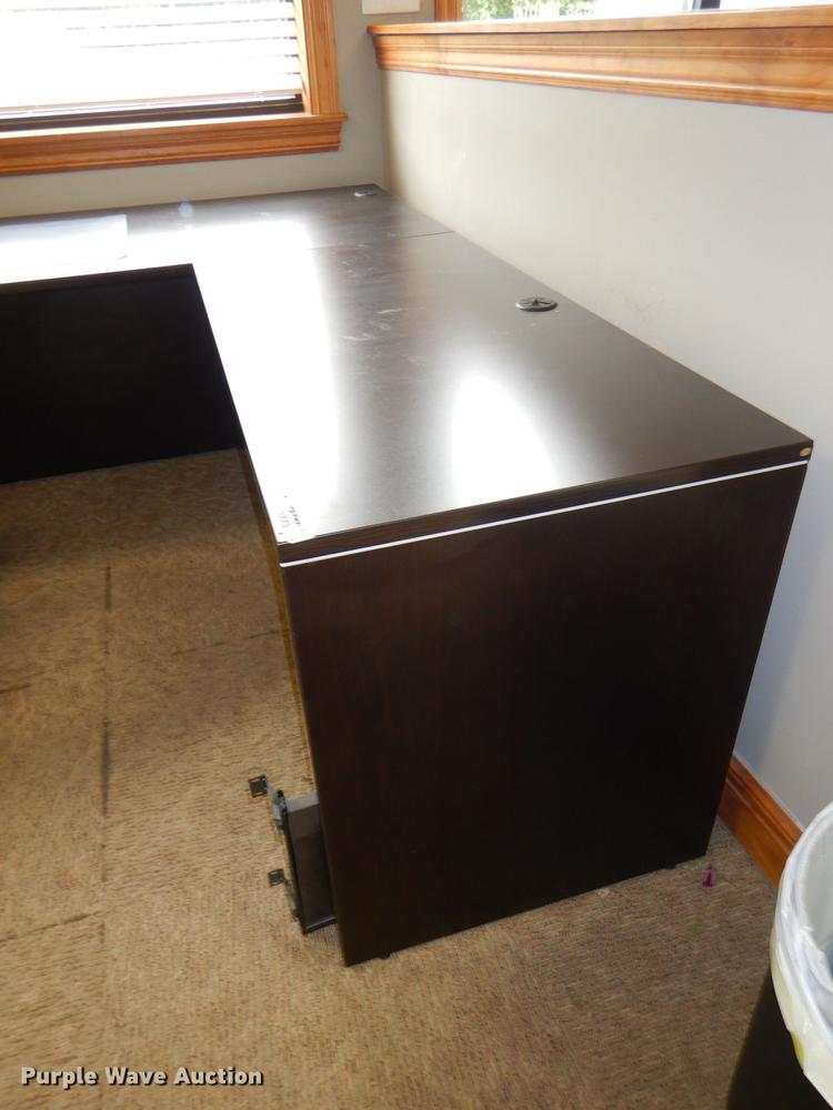 image for item FQ9773 (6) L-shaped desks