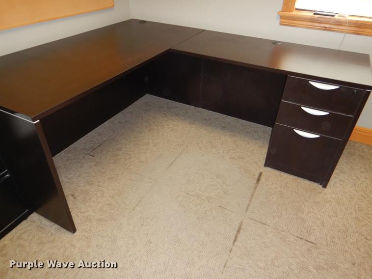 image for item FQ9773 (6) L-shaped desks