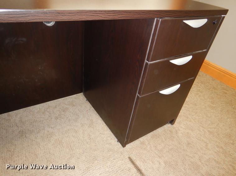 image for item FQ9773 (6) L-shaped desks