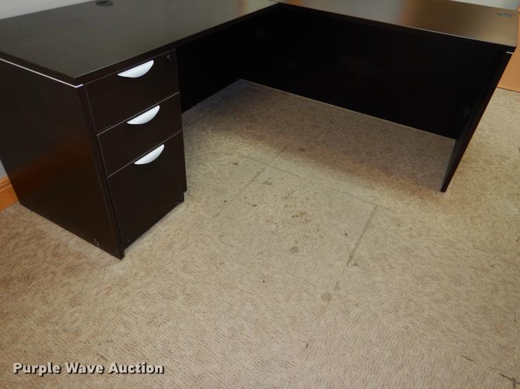 image for item FQ9773 (6) L-shaped desks