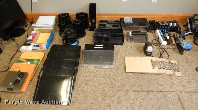 image for item FQ9777 Office equipment