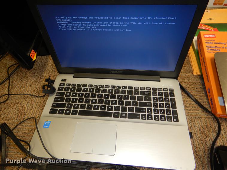 image for item FQ9779 (3) laptop computers