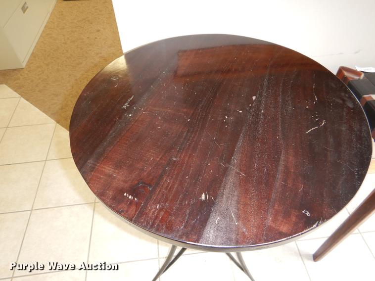 image for item FQ9782 Furniture