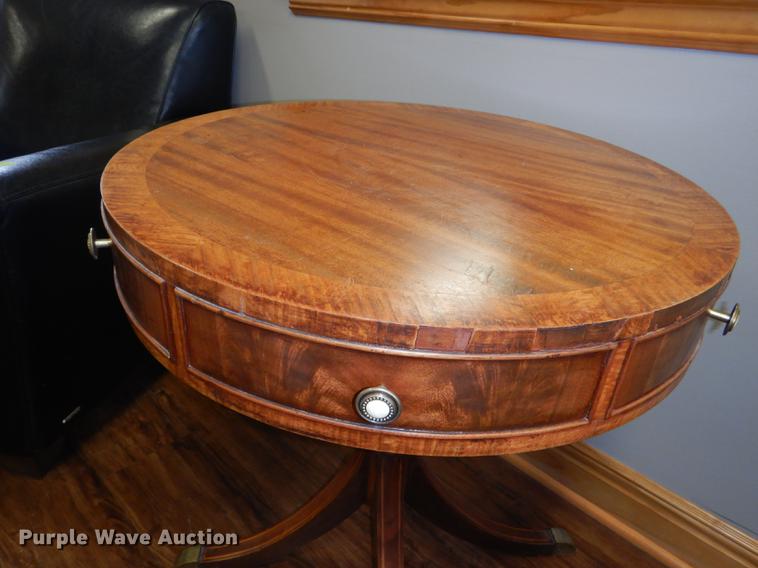 image for item FQ9782 Furniture