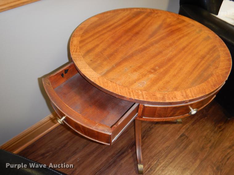 image for item FQ9782 Furniture