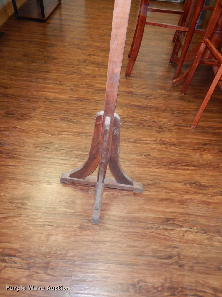 image for item FQ9782 Furniture