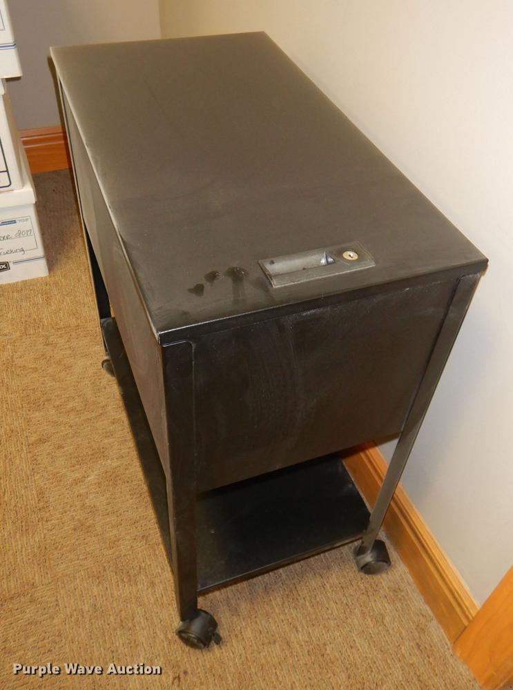 image for item FQ9790 (13) file cabinets