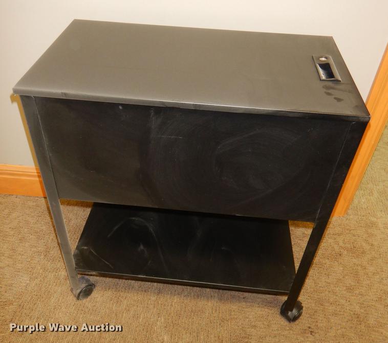 image for item FQ9790 (13) file cabinets